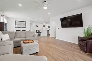 158 Gullivers Dr, Elgin, TX 78621 - Photo 15