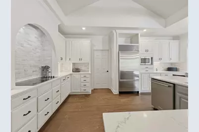 6 Candleleaf Court, The Hills, TX 78738 - Photo 7