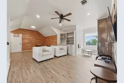 6 Candleleaf Court, The Hills, TX 78738 - Photo 27