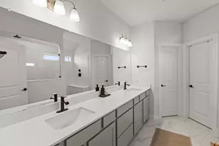330 Purple Heart Dr, Buda, TX 78610 - Photo 27