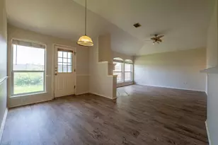 1727 Rosenborough Ln, Round Rock, TX 78665 - Photo 9