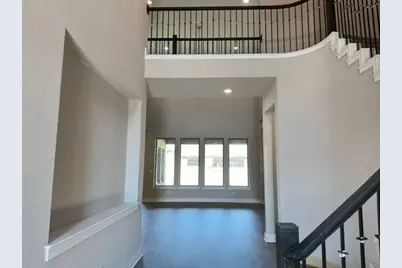 812 S Hemingway Loop, Liberty Hill, TX 78642 - Photo 3