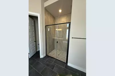 812 S Hemingway Loop, Liberty Hill, TX 78642 - Photo 11