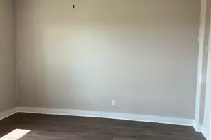 812 S Hemingway Loop, Liberty Hill, TX 78642 - Photo 9