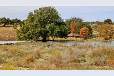 812 S Hemingway Loop, Liberty Hill, TX 78642 - Photo 27