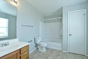 102 Blanco Woods Blvd, Elgin, TX 78621 - Photo 15