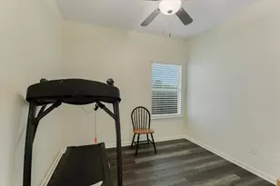 129 Almquist St, Hutto, TX 78634 - Photo 7