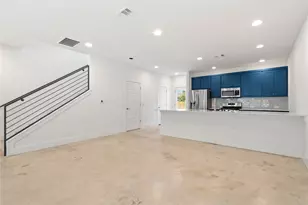 1121 Walton Ln, Austin, TX 78721 - Photo 13