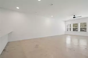 1121 Walton Ln, Austin, TX 78721 - Photo 11
