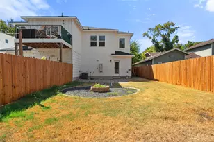 1121 Walton Ln, Austin, TX 78721 - Photo 33