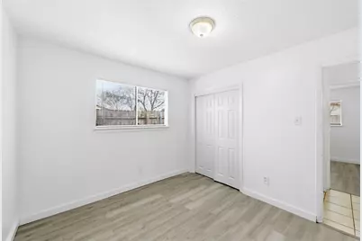 5619 Jacaranda Drive, Austin, TX 78744 - Photo 17