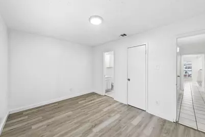 5619 Jacaranda Drive, Austin, TX 78744 - Photo 11