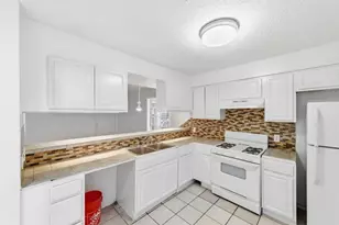 5619 Jacaranda Dr, Austin, TX 78744 - Photo 7