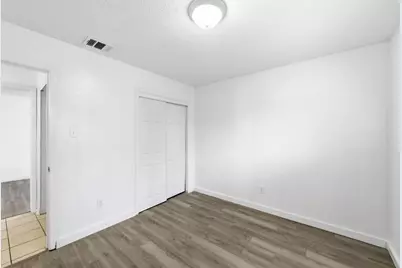 5619 Jacaranda Drive, Austin, TX 78744 - Photo 15