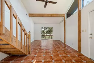 302 Venture Blvd S, Lago Vista, TX 78645 - Photo 9