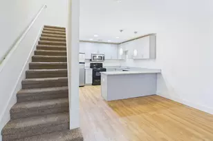 711 W 32nd St, Austin, TX 78705 - Photo 11