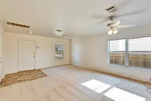5204 Bahan, Del Valle, TX 78617 - Photo 27