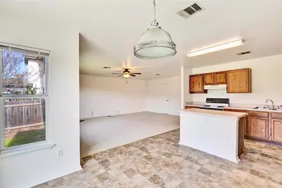 5204 Bahan, Del Valle, TX 78617 - Photo 7