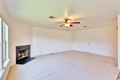 5204 Bahan, Del Valle, TX 78617 - Photo 3