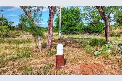 114 Center Street, Valley Spring, TX 76885 - Photo 7