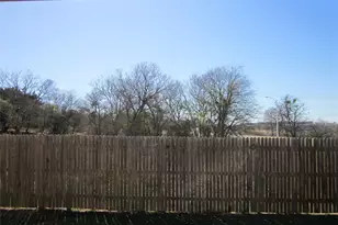 7105 Ranchito Dr, Austin, TX 78744 - Photo 19