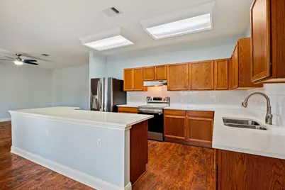 219 Woodlake Drive, Georgetown, TX 78633 - Photo 11