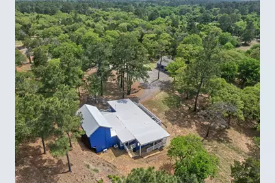 129 Valley Spur, Smithville, TX 78957 - Photo 5