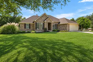 819 Blue Spring Cir, Round Rock, TX 78681 - Photo 5