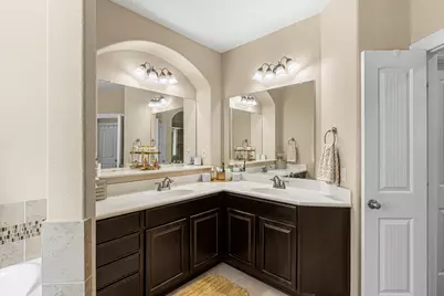 240 Parkrose Drive, Buda, TX 78610 - Photo 17