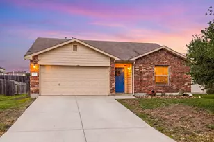 137 Sawgrass Cir, Kyle, TX 78640 - Photo 1