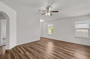 103 Reagor Dr, Taylor, TX 76574 - Photo 5