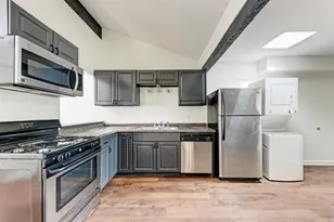 1010 W 23rd St, Austin, TX 78705 - Photo 1