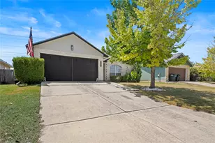 120 Amber Ln, Jarrell, TX 76537 - Photo 33