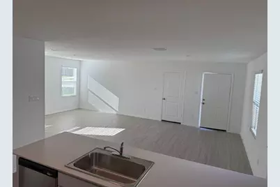 113 Marty Allen, Jarrell, TX 76537 - Photo 3