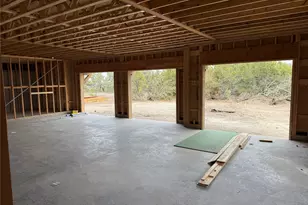 682 Evergreen Cir, Round Mountain, TX 78663 - Photo 11