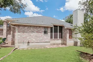 304 Woodstone Dr, Georgetown, TX 78628 - Photo 35