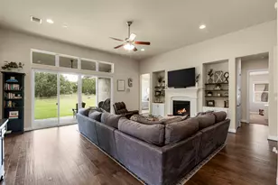 530 Hawthorne Loop, Driftwood, TX 78619 - Photo 11