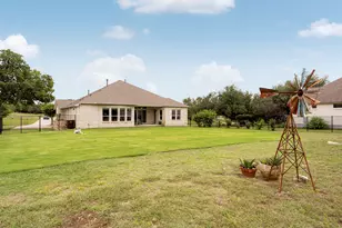 530 Hawthorne Loop, Driftwood, TX 78619 - Photo 37