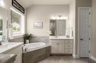 530 Hawthorne Loop, Driftwood, TX 78619 - Photo 25