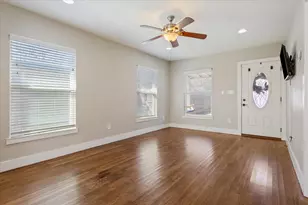 7407 Bethune Ave, Austin, TX 78752 - Photo 7