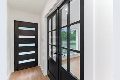 2914 Loyola Lane, Austin, TX 78723 - Photo 3