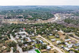 181 Dobie Dr, Wimberley, TX 78676 - Photo 25