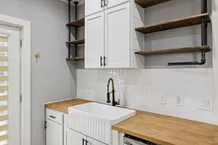 2902 Katy St, New Braunfels, TX 78130 - Photo 19