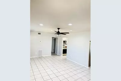 1403 Alcoa Avenue, Rockdale, TX 76567 - Photo 7