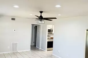 1403 Alcoa Ave, Rockdale, TX 76567 - Photo 7