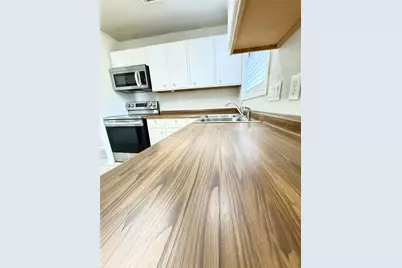 1403 Alcoa Avenue, Rockdale, TX 76567 - Photo 9