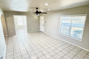 1403 Alcoa Ave, Rockdale, TX 76567 - Photo 5