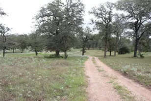 10105 FM86, Lockhart, TX 78644 - Photo 25