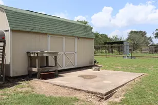 10105 FM86, Lockhart, TX 78644 - Photo 13