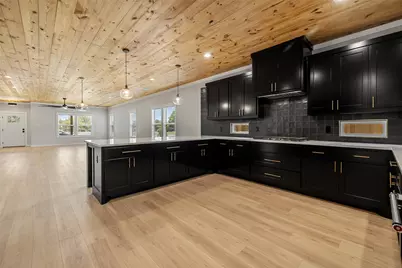 705 Sloan Street, Taylor, TX 76574 - Photo 13